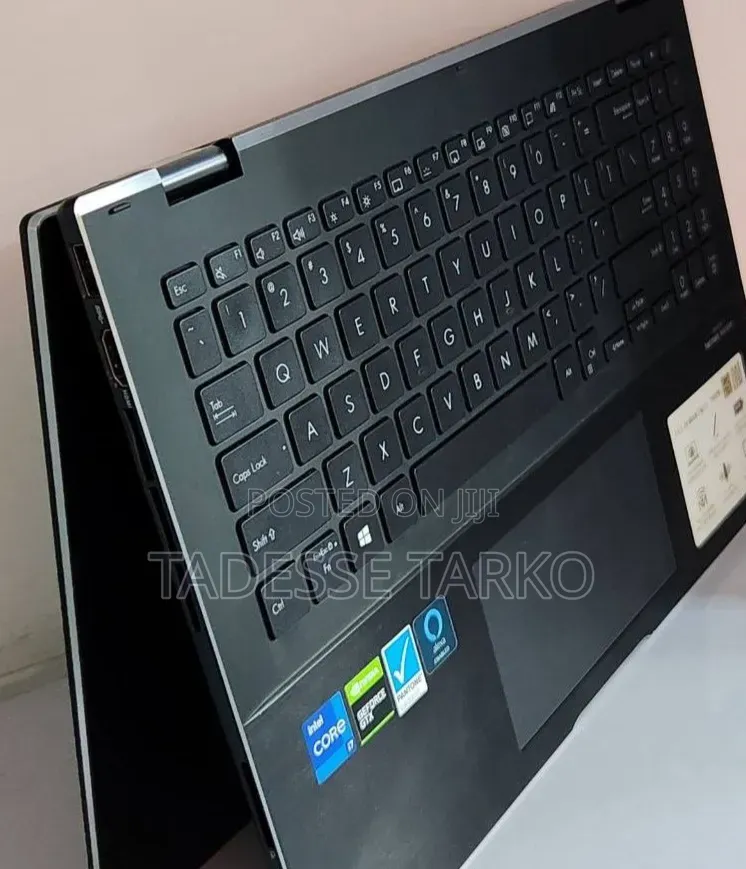 New Laptop HP 16GB Intel Core i7 SSD 512GB