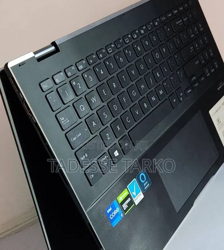 New Laptop HP 16GB Intel Core i7 SSD 512GB