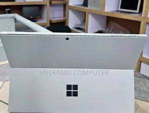 New Laptop Microsoft Surface Pro 7 8GB Intel Core i5 SSD 256GB