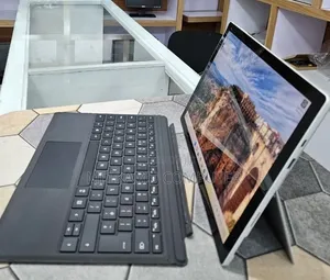 New Laptop Microsoft Surface Pro 7 8GB Intel Core i5 SSD 256GB