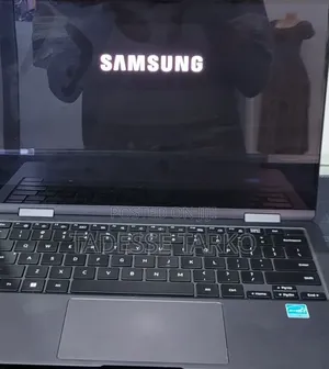 New Laptop Samsung Galaxy Book 2 8GB Intel Core i5 SSD 512GB