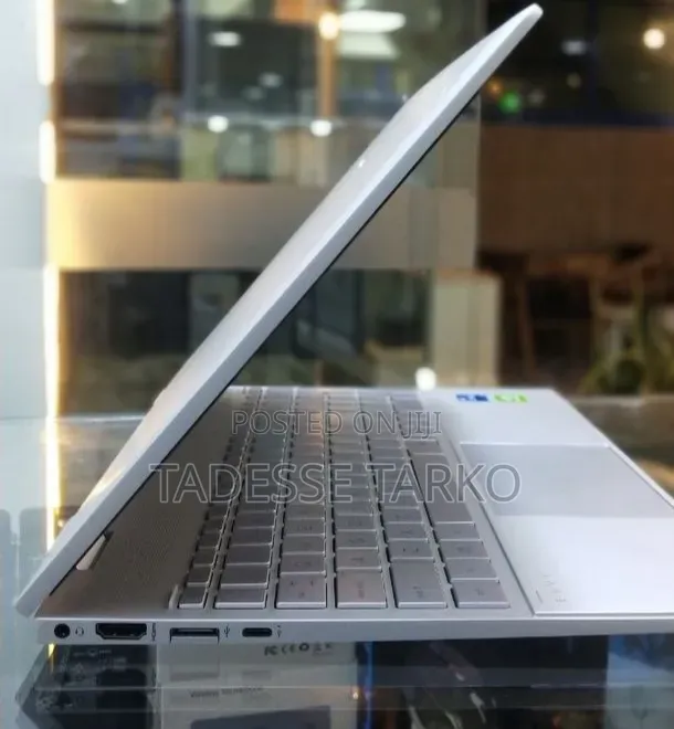 New Laptop HP Envy X360 16GB Intel Core i5 SSD 512GB