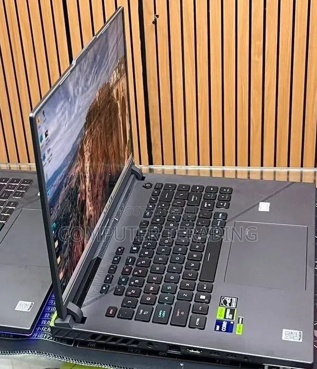 New Laptop Asus ROG Strix G15 16GB Intel Core i9 SSD 1T
