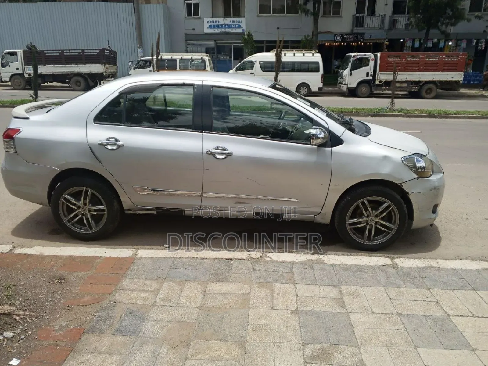 Toyota Belta 2009 Silver