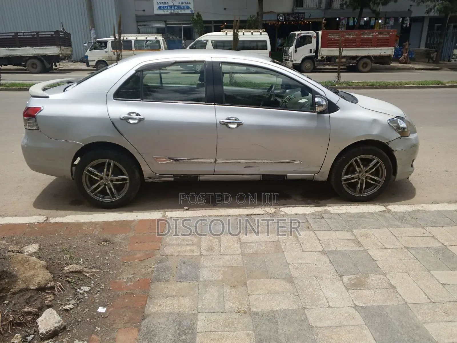 Toyota Belta 2009 Silver