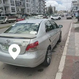 Toyota Belta 2009 Silver