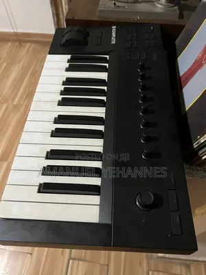 Komplete Control Midi Keyboard