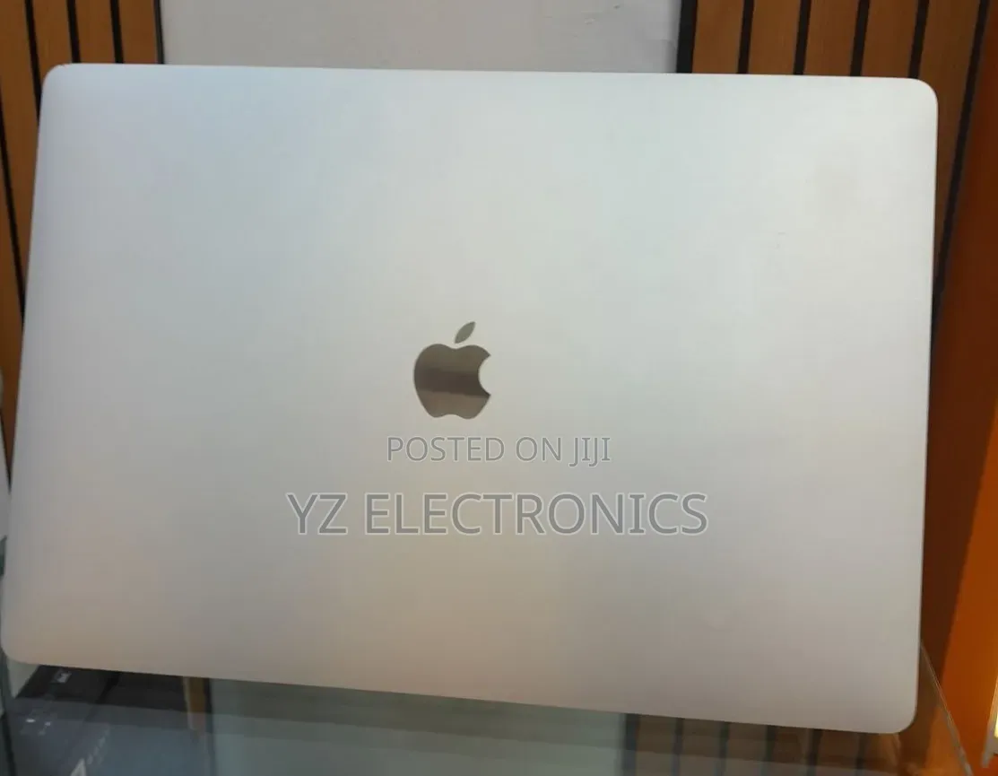 New Laptop Apple MacBook Pro 2019 32GB Intel Core i9 SSD 1T