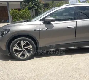 Volkswagen ID.6 2023 Gray