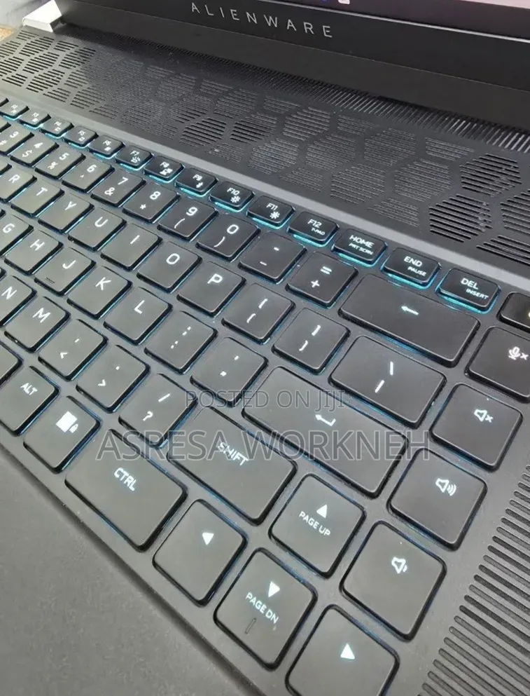New Laptop Alienware X16 16GB Intel Core Ultra 7 SSD 1T