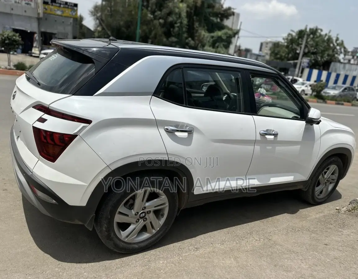 Hyundai Creta 2023 White