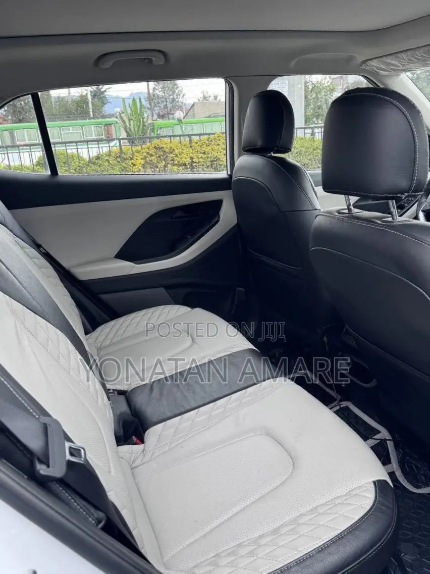 Hyundai Creta 2023 White