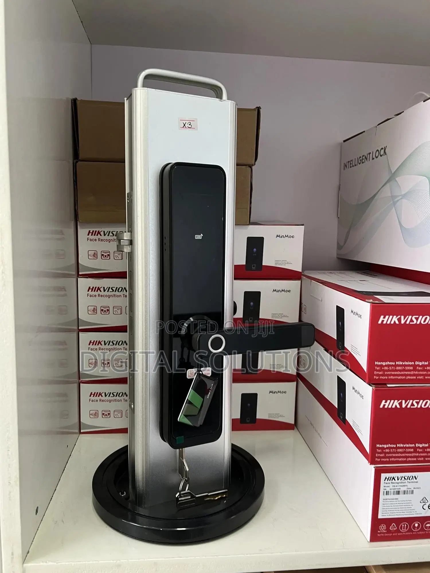 Luxury Smart Door Lock With Fingerprint and Password Access System
