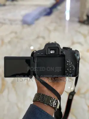 Canon 800d