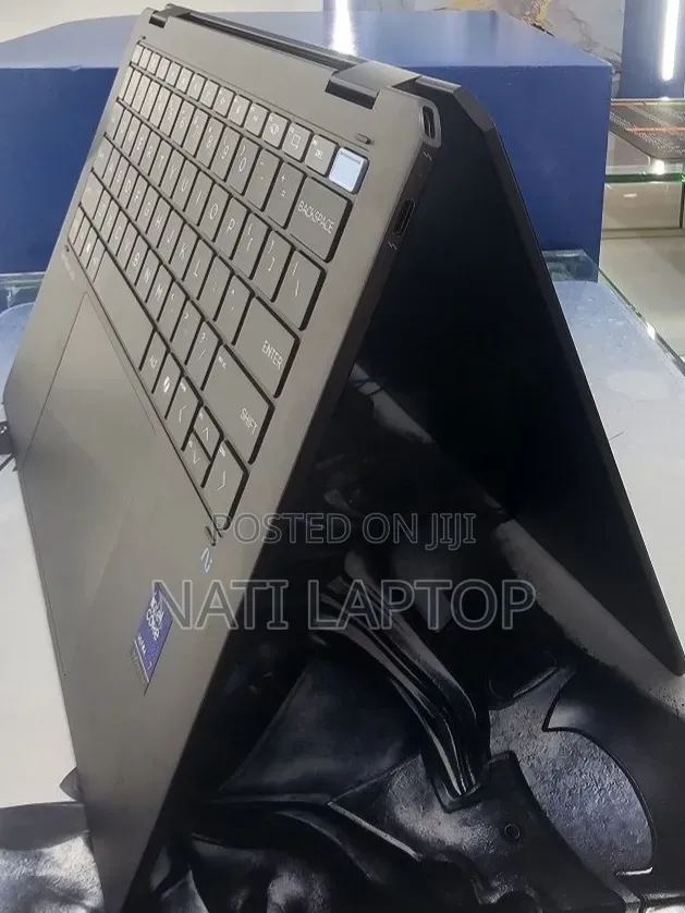 New Laptop HP OmniBook 5 14" 16GB Intel Core Ultra 7 SSD 1T