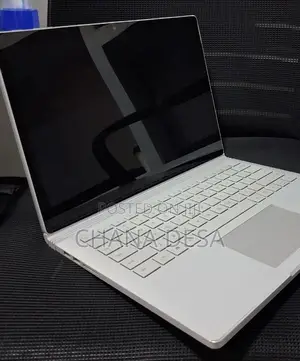 New Laptop Microsoft Surface Book 2 16GB Intel Core i7 SSD 512GB