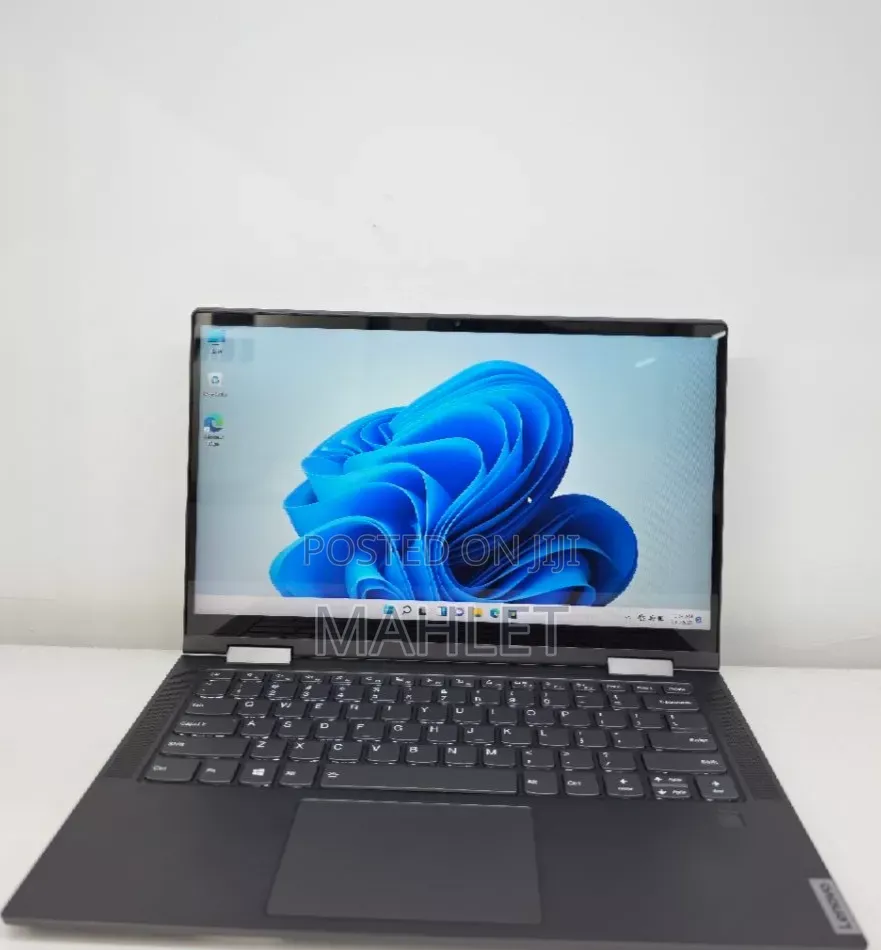 New Laptop Lenovo Yoga 330 16GB Intel Core i5 SSD 512GB