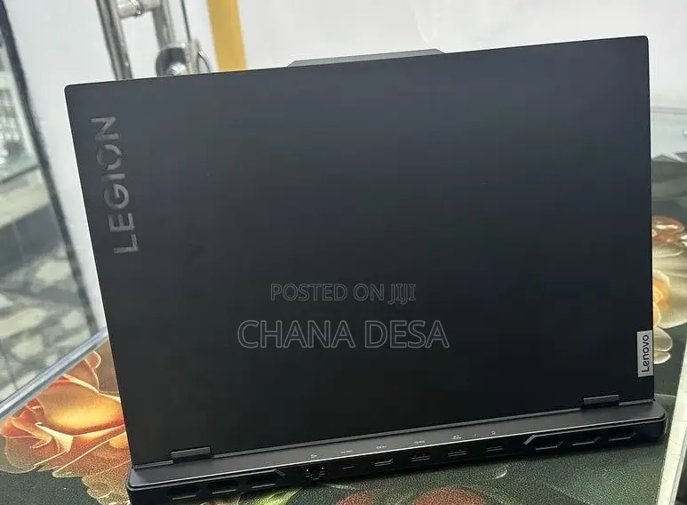 New Laptop Lenovo Legion Pro 7 32GB Intel Core i9 SSD 1T