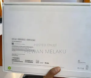 New Laptop Apple MacBook Air 2025 M4 13-inch 16GB Apple M4 SSD 256GB