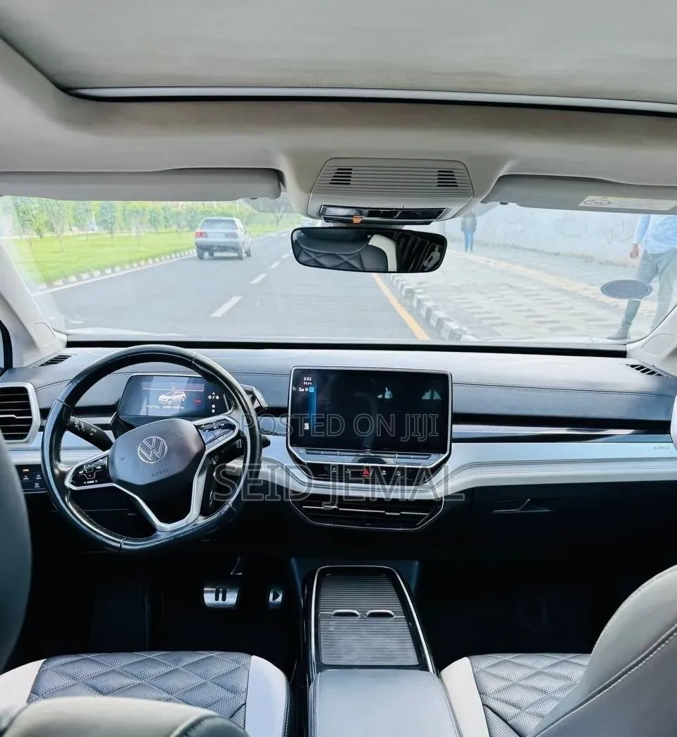 Volkswagen ID.6 2023 White