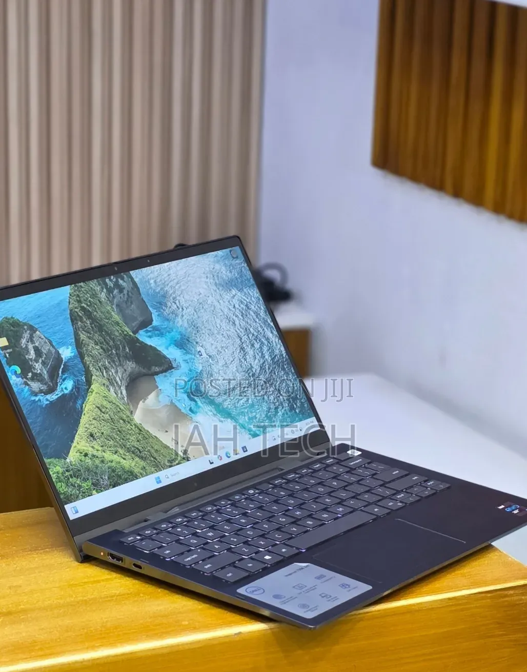 New Laptop Dell Inspiron 7306 16GB Intel Core i7 SSD 512GB
