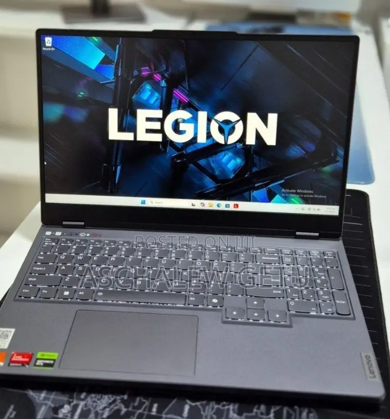 New Laptop Lenovo Legion 5 16GB AMD Ryzen 7 SSD 512GB