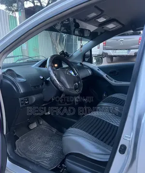 Toyota Yaris 1.0 Eco 2007 Silver