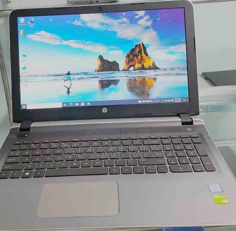 New Laptop HP Envy X360 8GB Intel Core i7 SSD 512GB