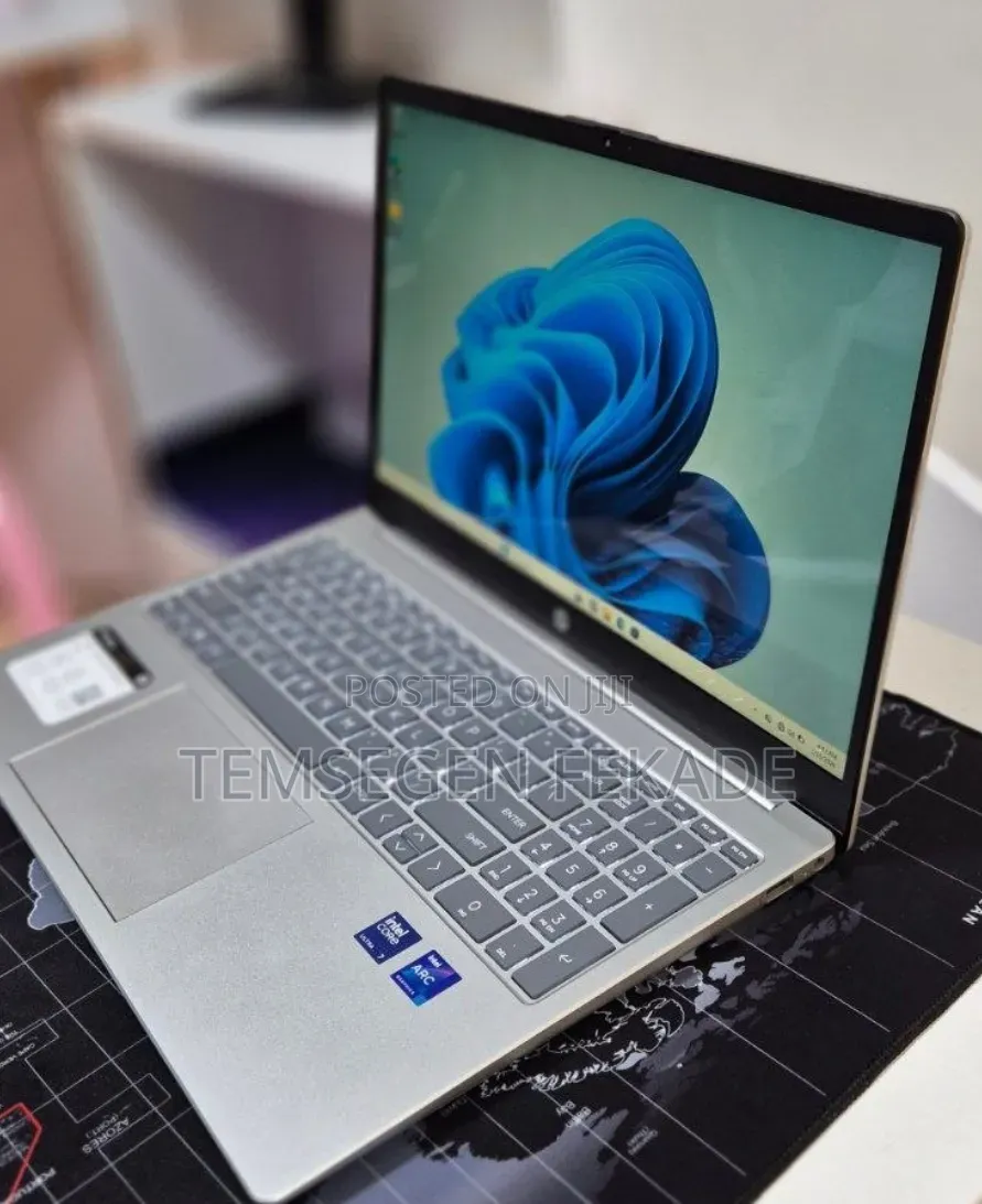 New Laptop HP Pavilion 15 16GB Intel Core Ultra 7 SSD 512GB