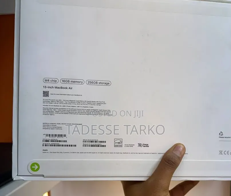 New Laptop Apple MacBook Air 2025 M4 13-inch 16GB Apple M4 SSD 256GB
