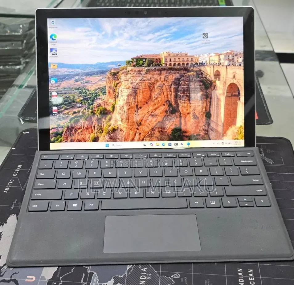 New Laptop Microsoft Surface Pro 7 16GB Intel Core i7 SSD 512GB