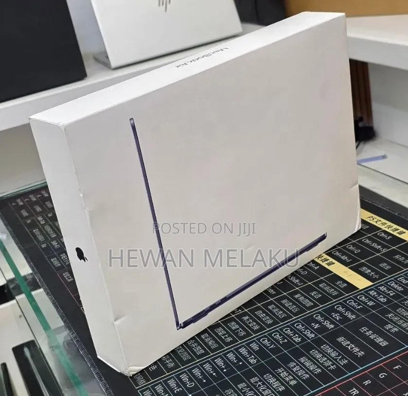 New Laptop Apple MacBook Air 2026 M5 16GB Apple M5 SSD 512GB