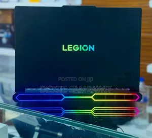 New Laptop Lenovo Legion 7 64GB Intel Core Ultra 9 SSD 2T