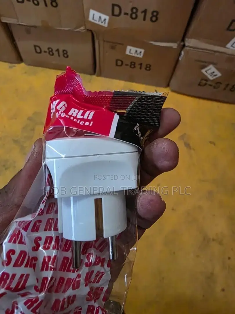 2 Pin to 3 Hole Plastic Socket