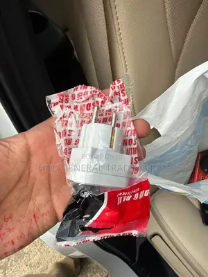 2 Pin to 3 Hole Plastic Socket