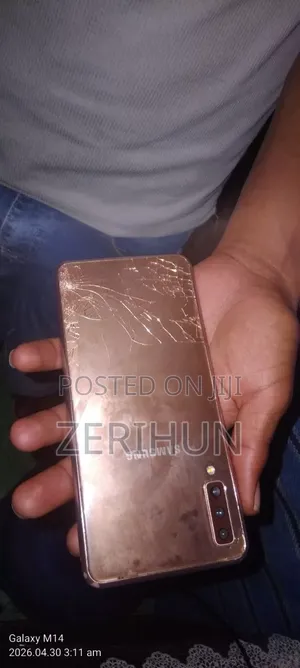 Samsung Galaxy A7 128 GB Gold