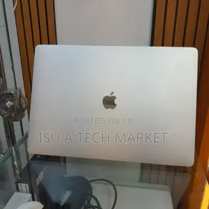 New Laptop Apple MacBook Pro 2019 32GB Intel Core i9 SSD 1T