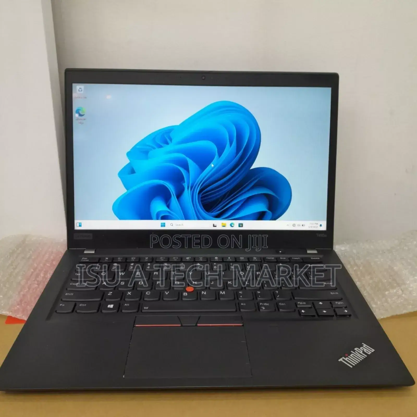 New Laptop Lenovo ThinkPad t495s 16GB AMD Ryzen 7 SSD 512GB