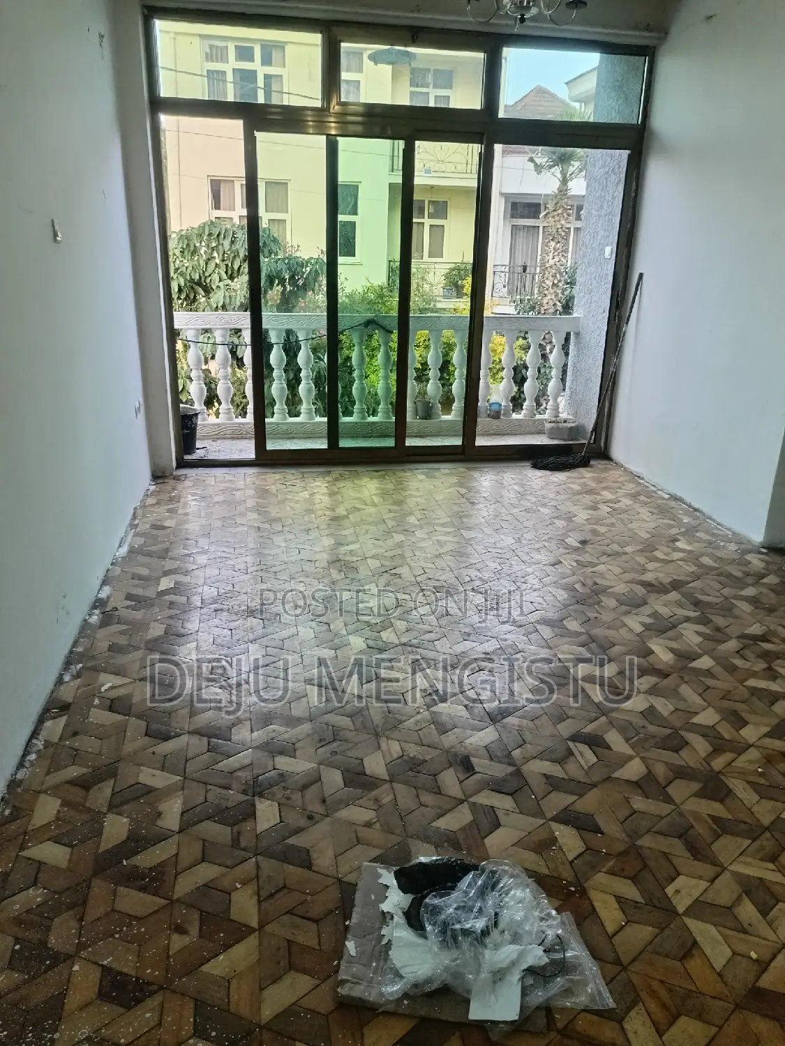 1bdrm Shared Apartment in ሰሚት ፍየል ቤት, Bole for rent