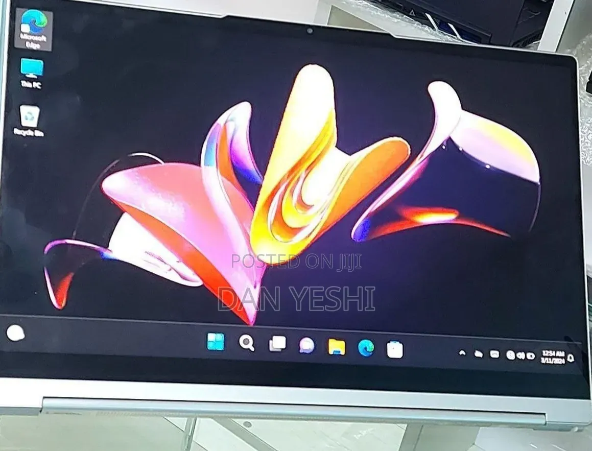 New Laptop Lenovo Yoga 11e 16GB Intel Core i7 SSD 512GB