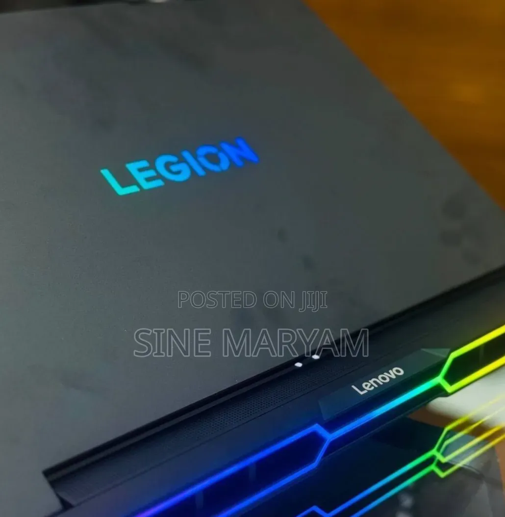 New Laptop Lenovo Legion 7 64GB Intel Core Ultra 9 SSD 2T
