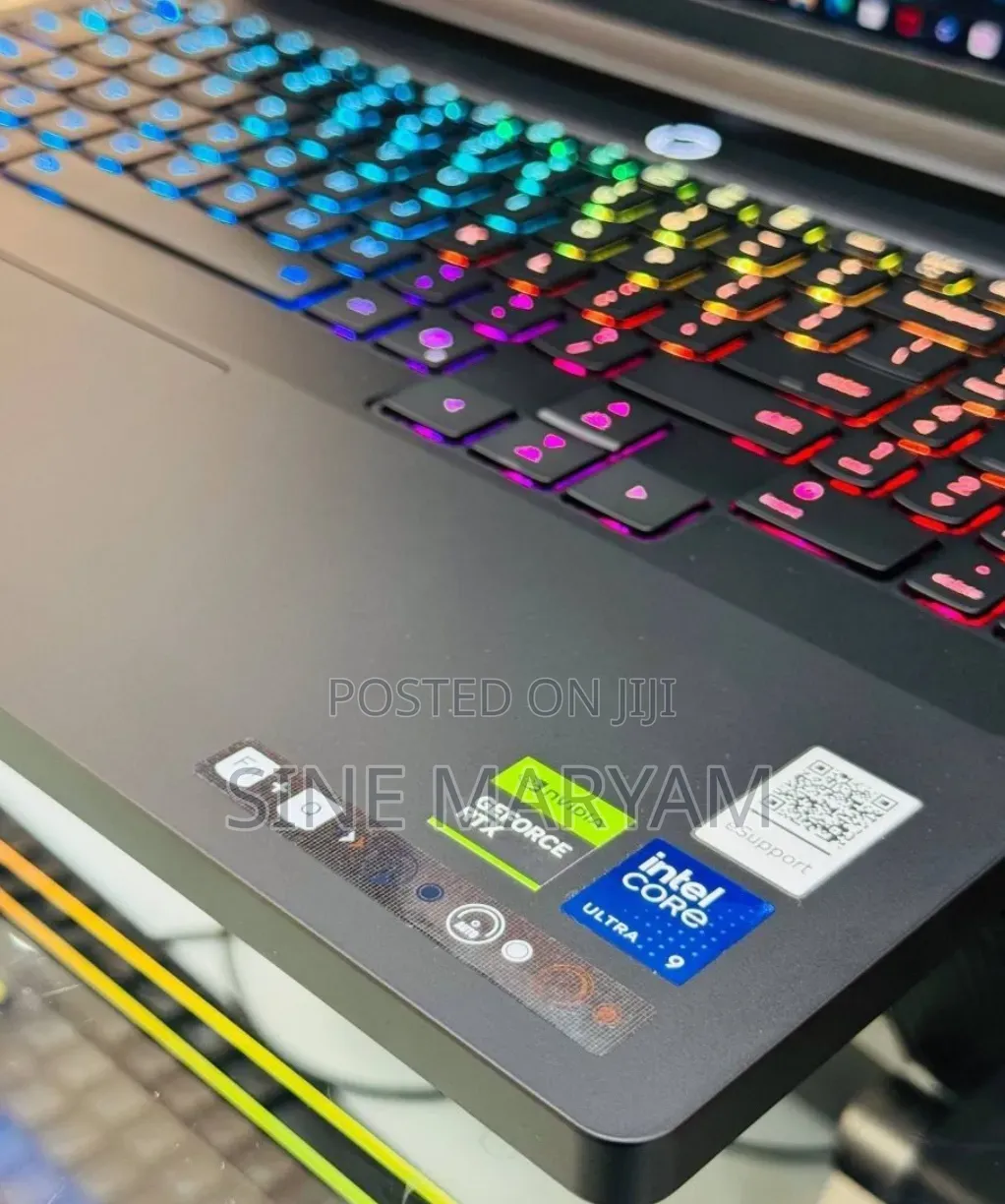 New Laptop Lenovo Legion 7 64GB Intel Core Ultra 9 SSD 2T