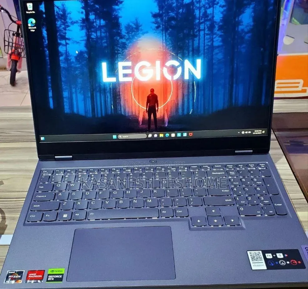 New Laptop Lenovo Legion 5 16GB AMD Ryzen 7 SSD 512GB