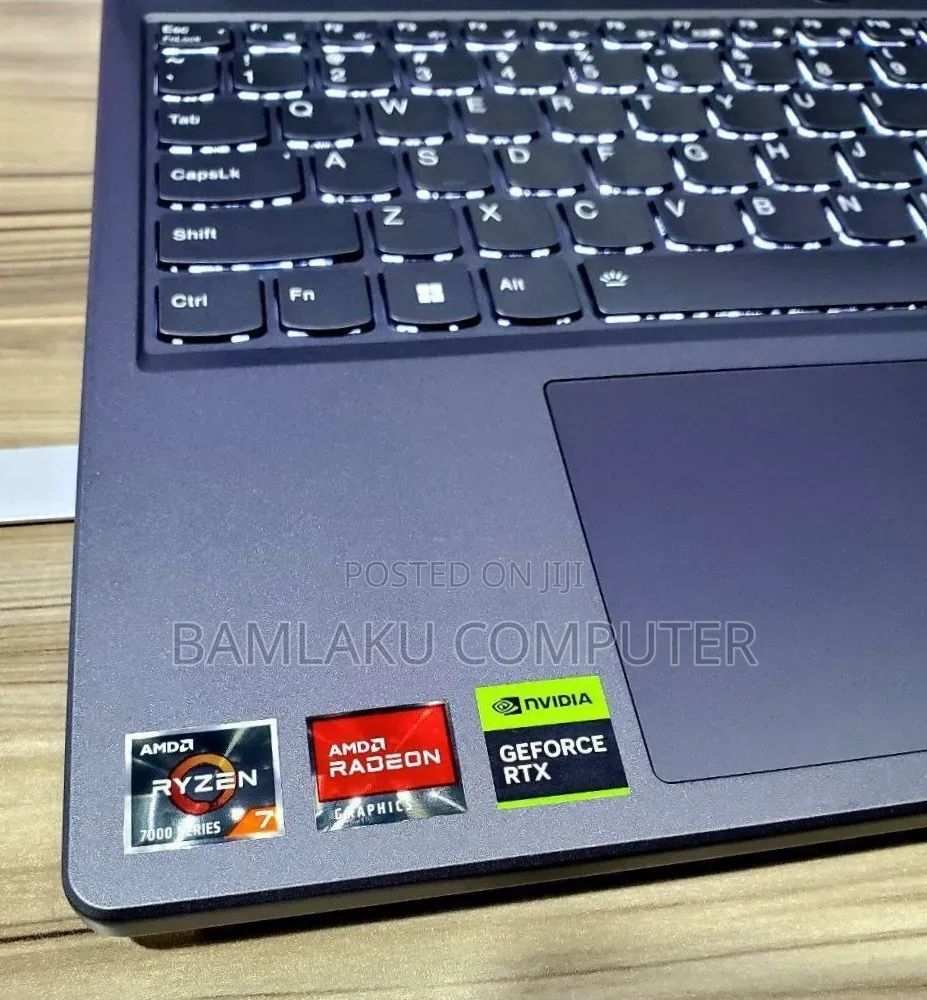 New Laptop Lenovo Legion 5 16GB AMD Ryzen 7 SSD 512GB