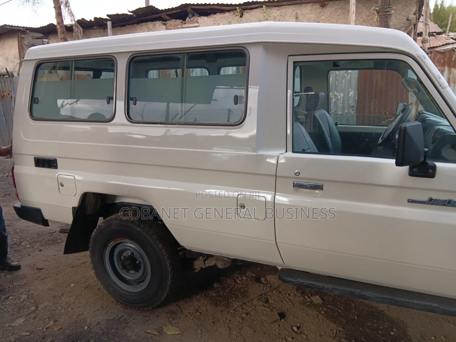 Toyota Land Cruiser 2013 White