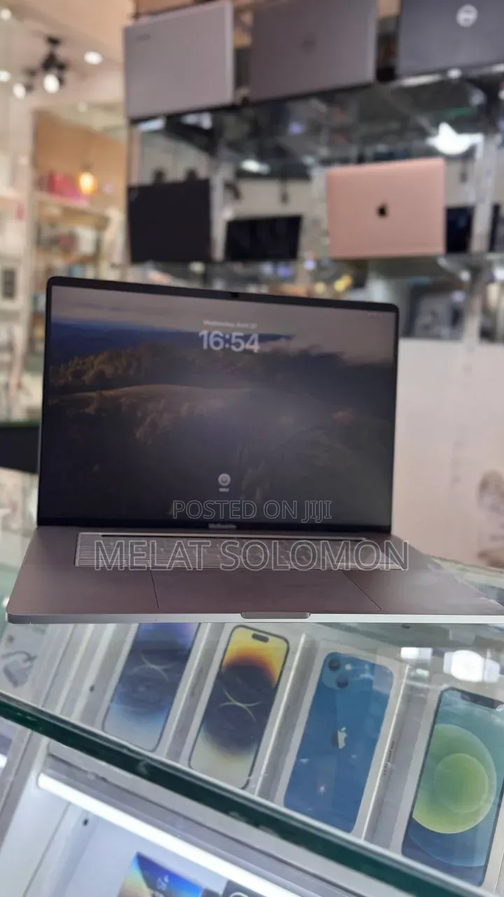 Laptop Apple MacBook Pro 2019 16GB Intel Core i7 SSD 256GB