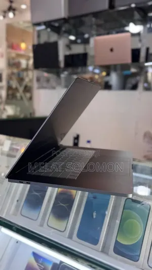 Laptop Apple MacBook Pro 2019 16GB Intel Core i7 SSD 256GB