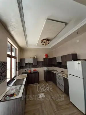 6bdrm House in የግል, Bole for sale