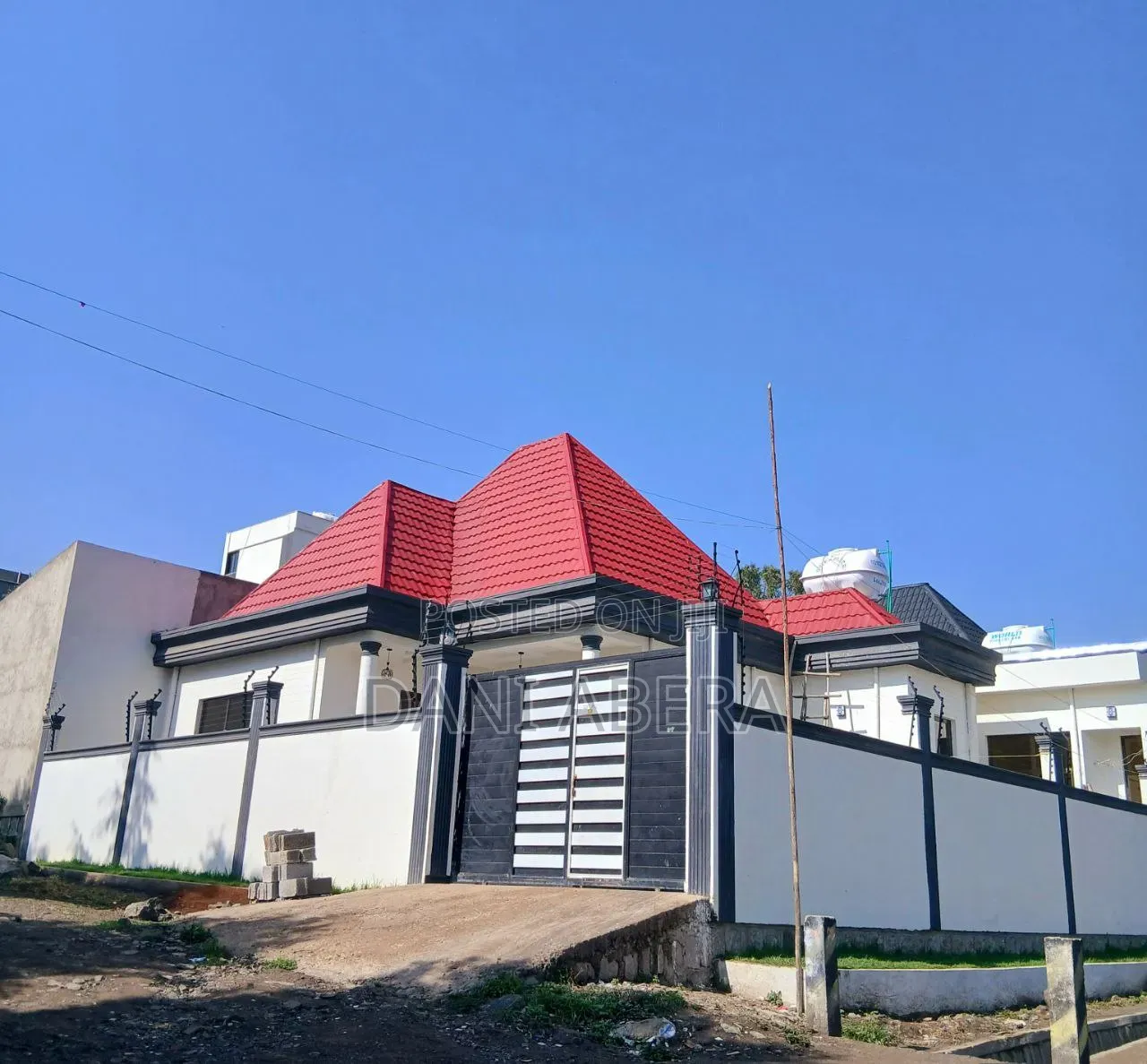 6bdrm House in Dani, Oromia-Finfinne for sale