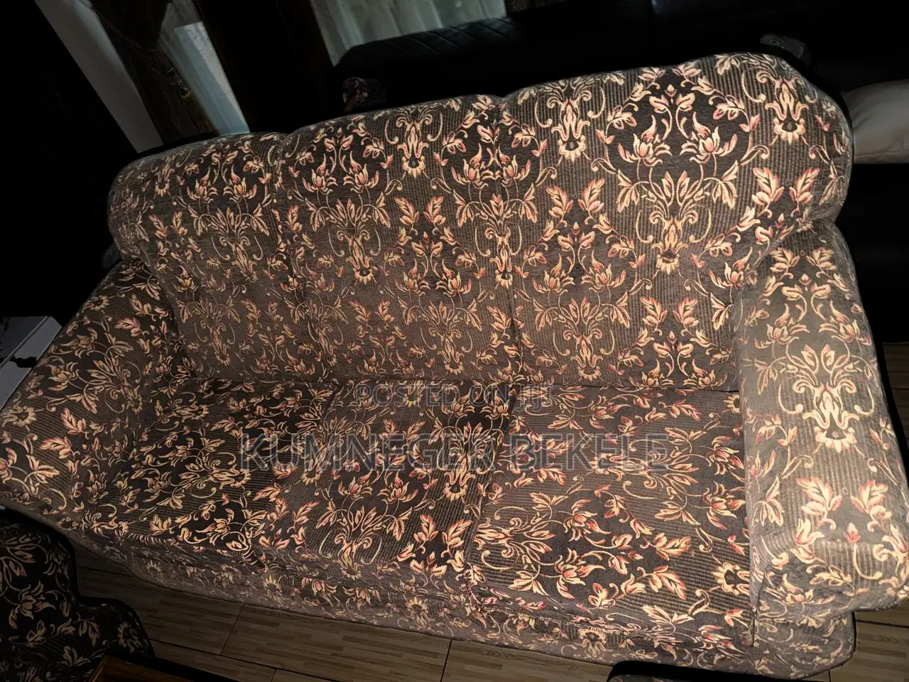 7 Seater Spring Sofa Set (3+2+1+1) With Table